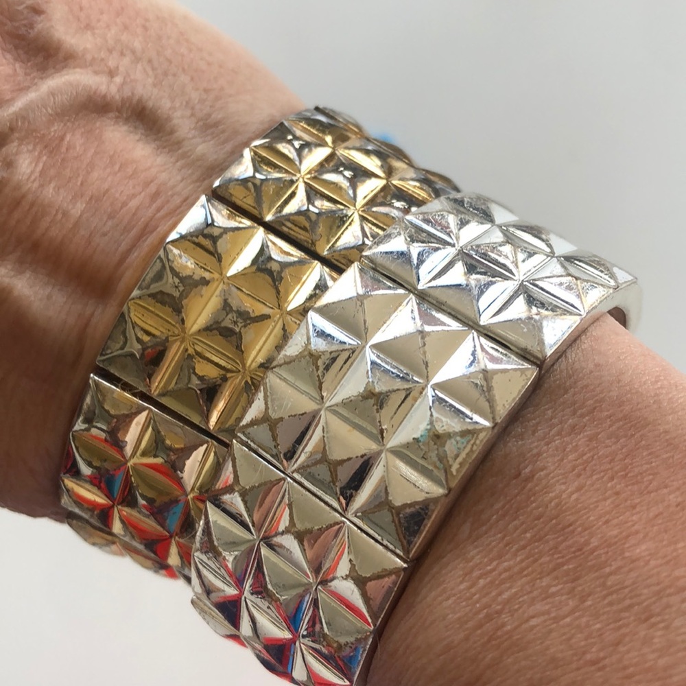 Set of two elastic bracelets